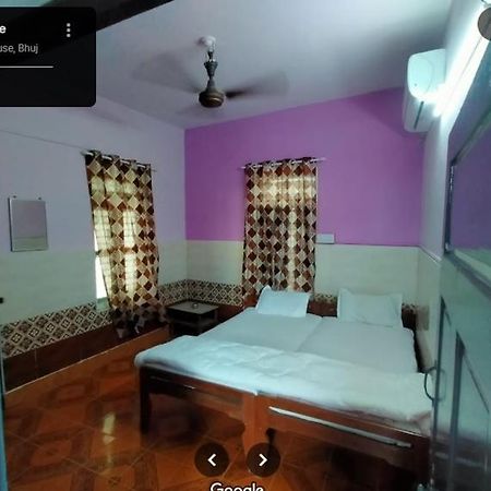 City Guest House Bhuj Ngoại thất bức ảnh
